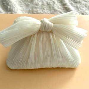 Loeffler Randall Clutch